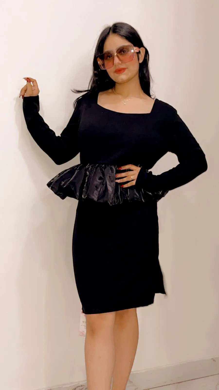 Black chic dress