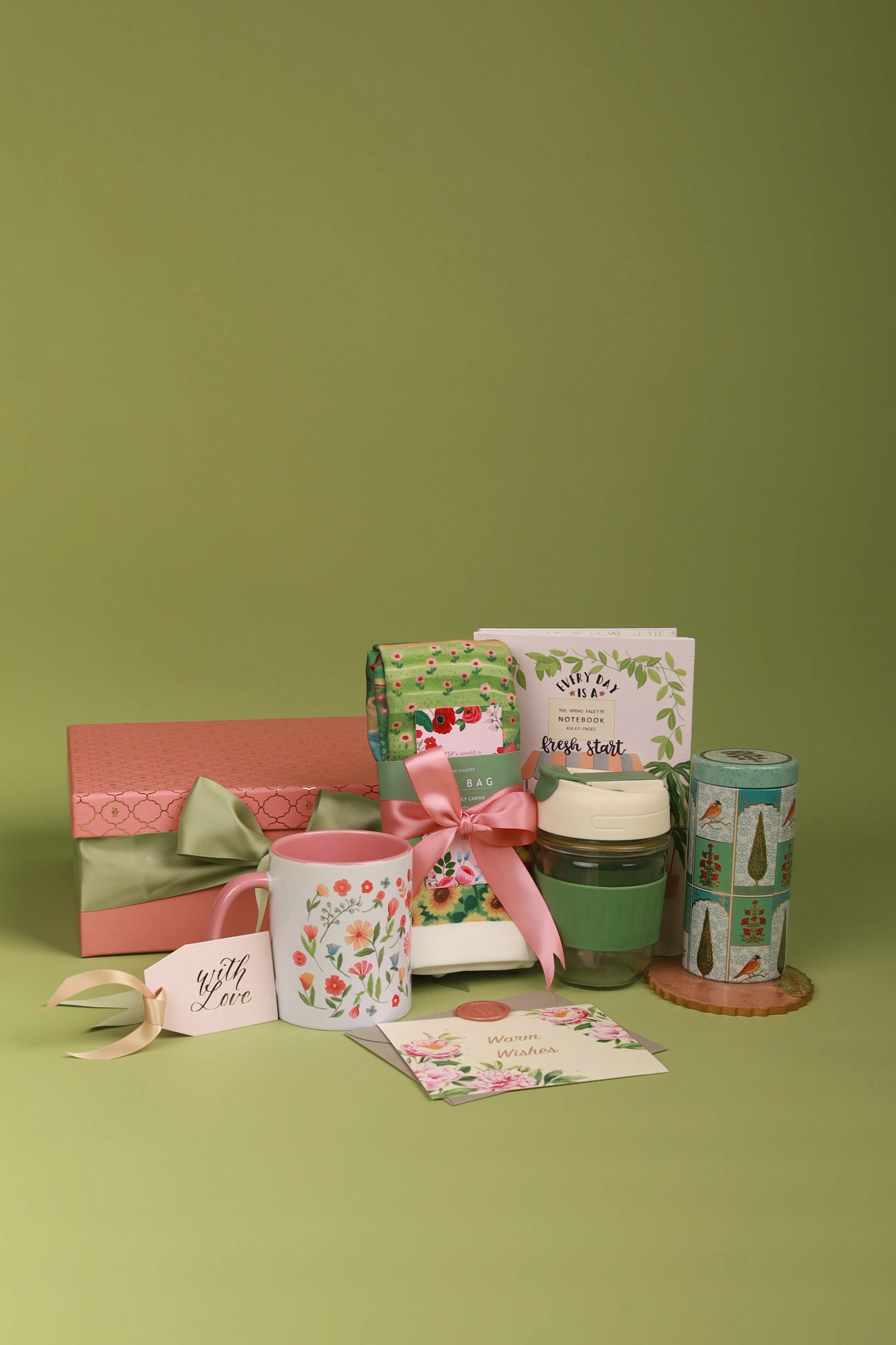 Chic Celebration Gift Set