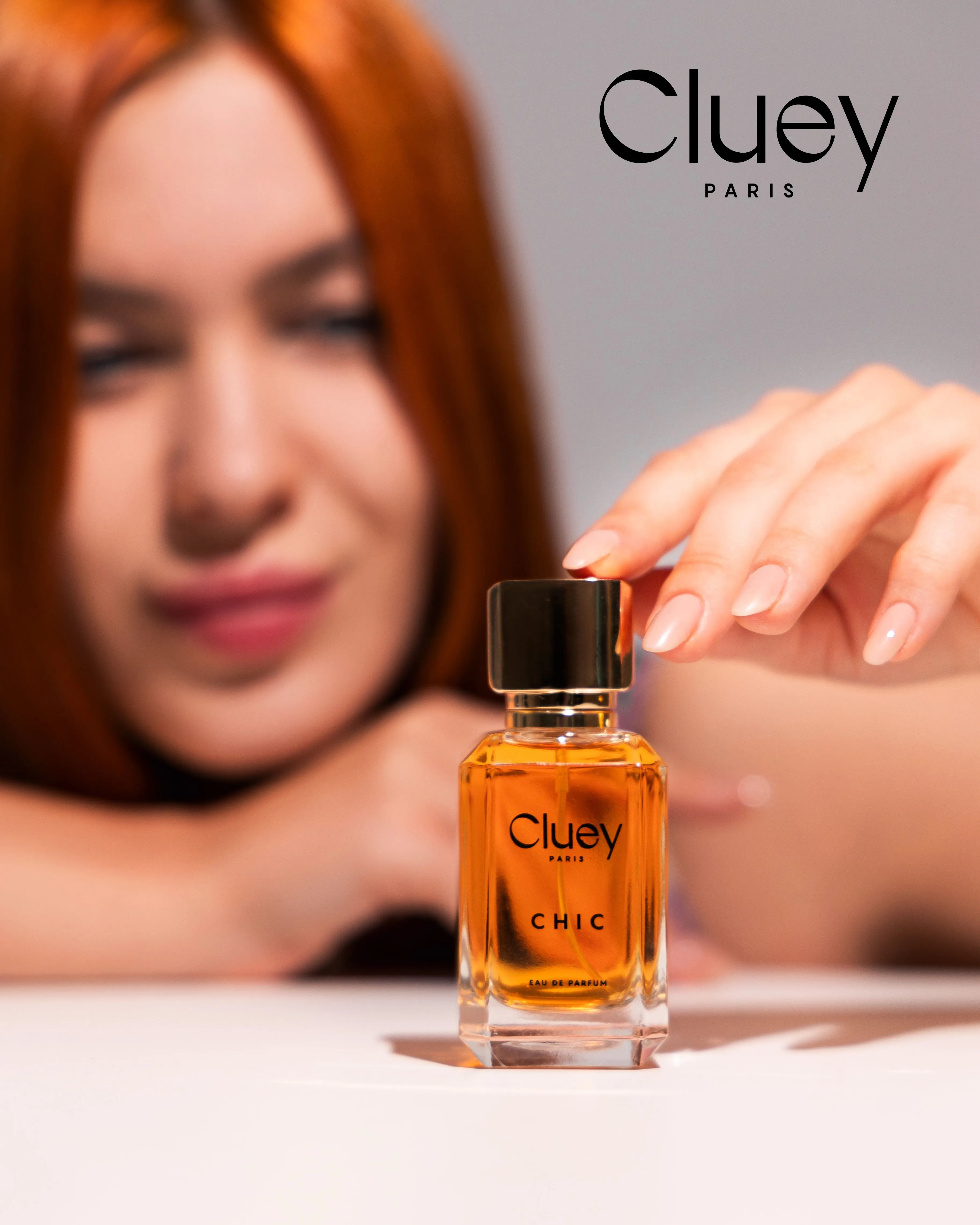 Cluey chic perfume