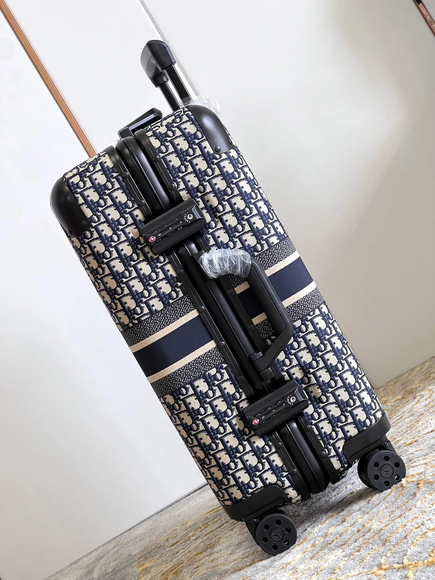 DR302 DiorTravel Luggage / HIGHEST QUALITY VERSION / 13.7x9x20.8inch