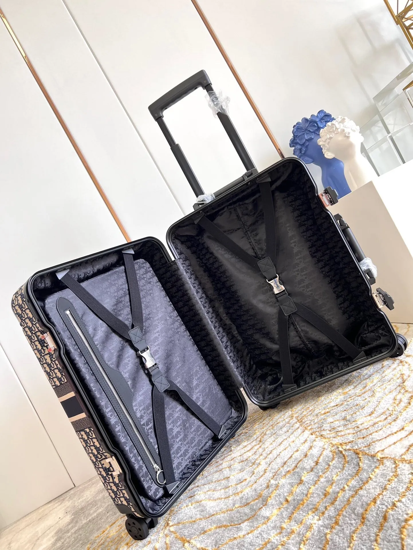 DR302 DiorTravel Luggage / HIGHEST QUALITY VERSION / 13.7x9x20.8inch