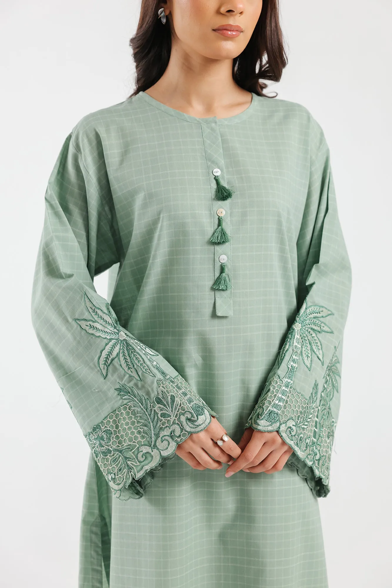 EMBROIDERED SHIRT (E4066/102/709)
