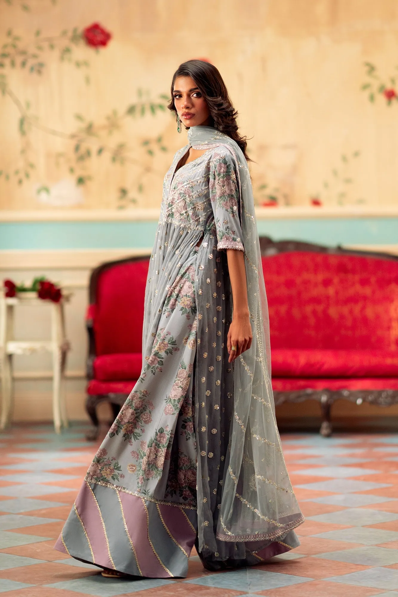 EMBROIDERED SUIT (E0628/104/912)