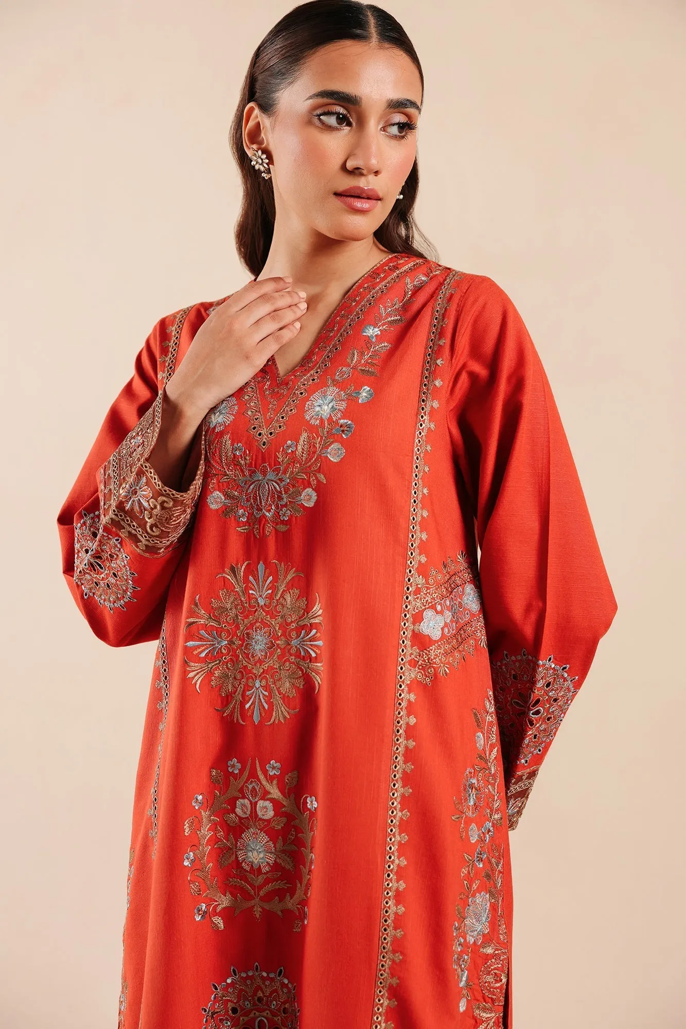 EMBROIDERED SUIT (E2709/103/209)