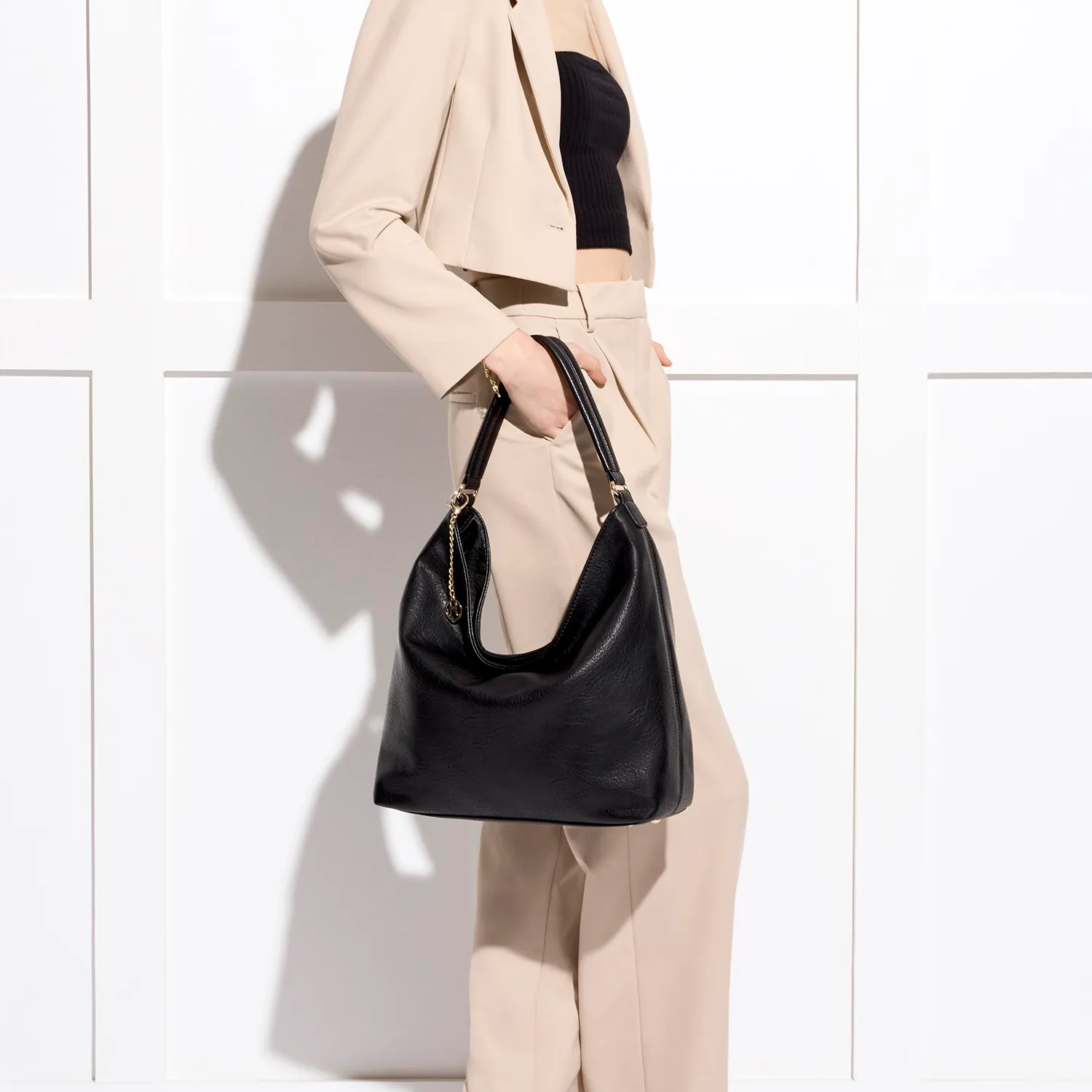 EMILY II Vegan Hobo Bag in Camel