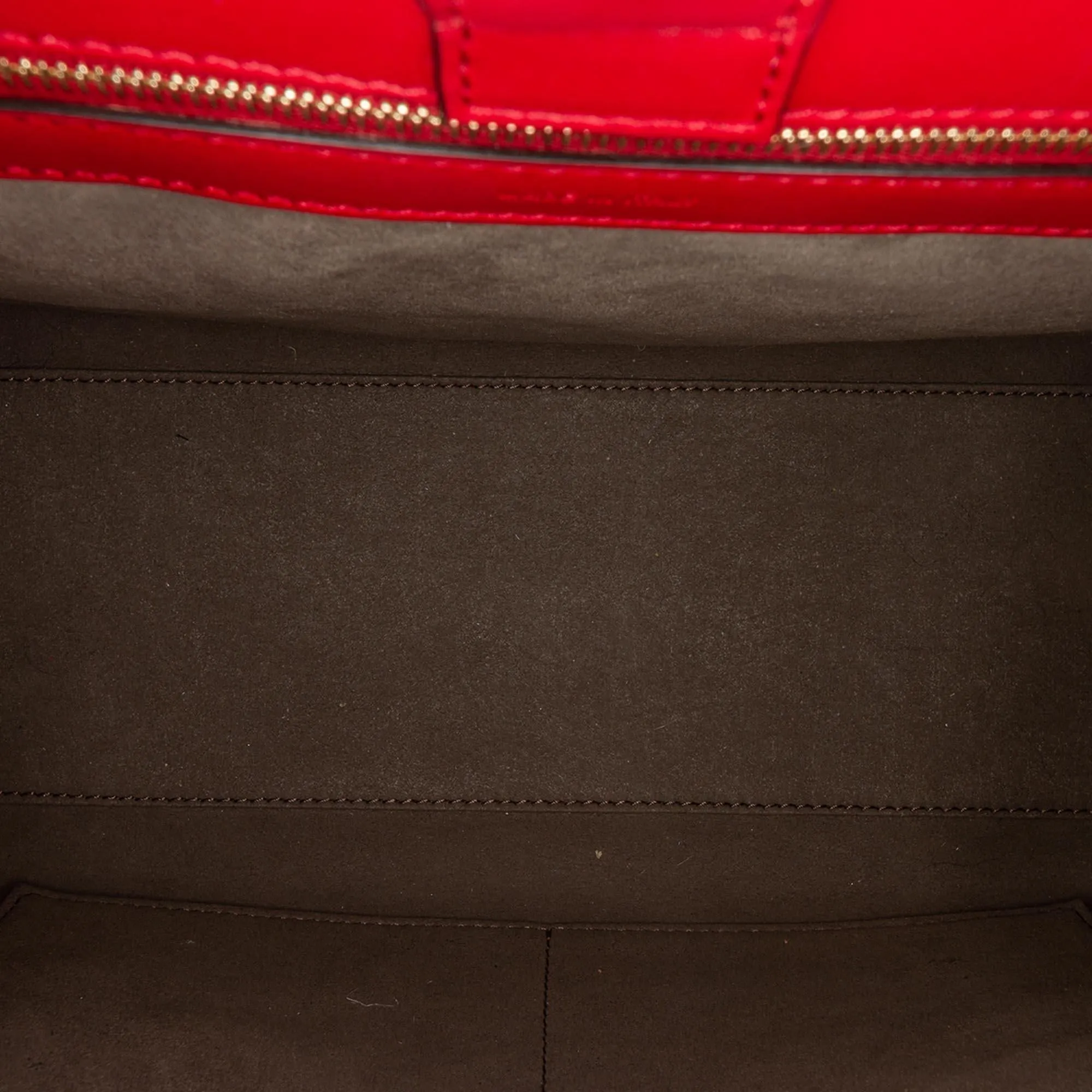 Fendi Small Runaway Leather Satchel (SHG-RvEjnY)