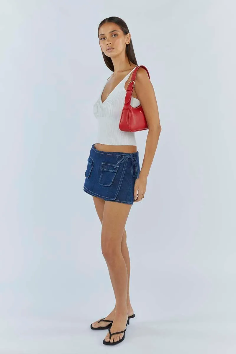 Gabi - Red Pebble