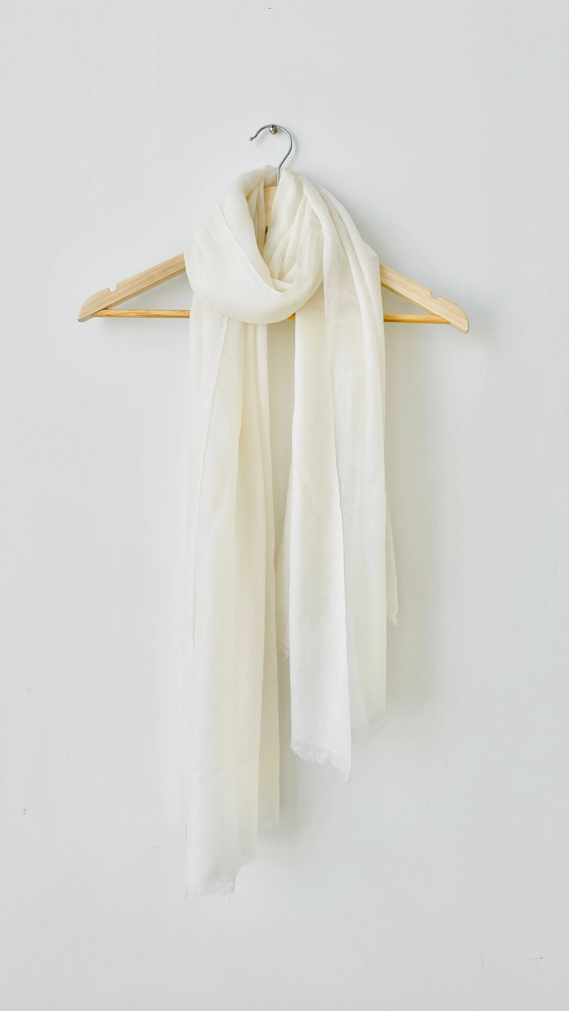 Light Cashmere Shawl | CHIC