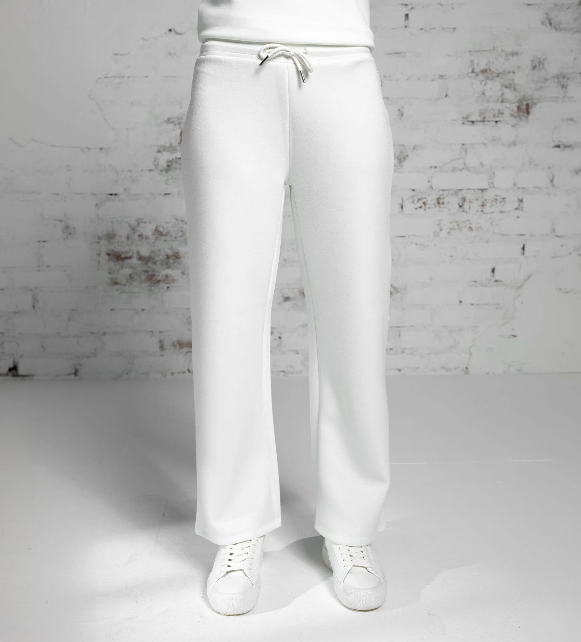 Luxurious white Scuba Trackpant