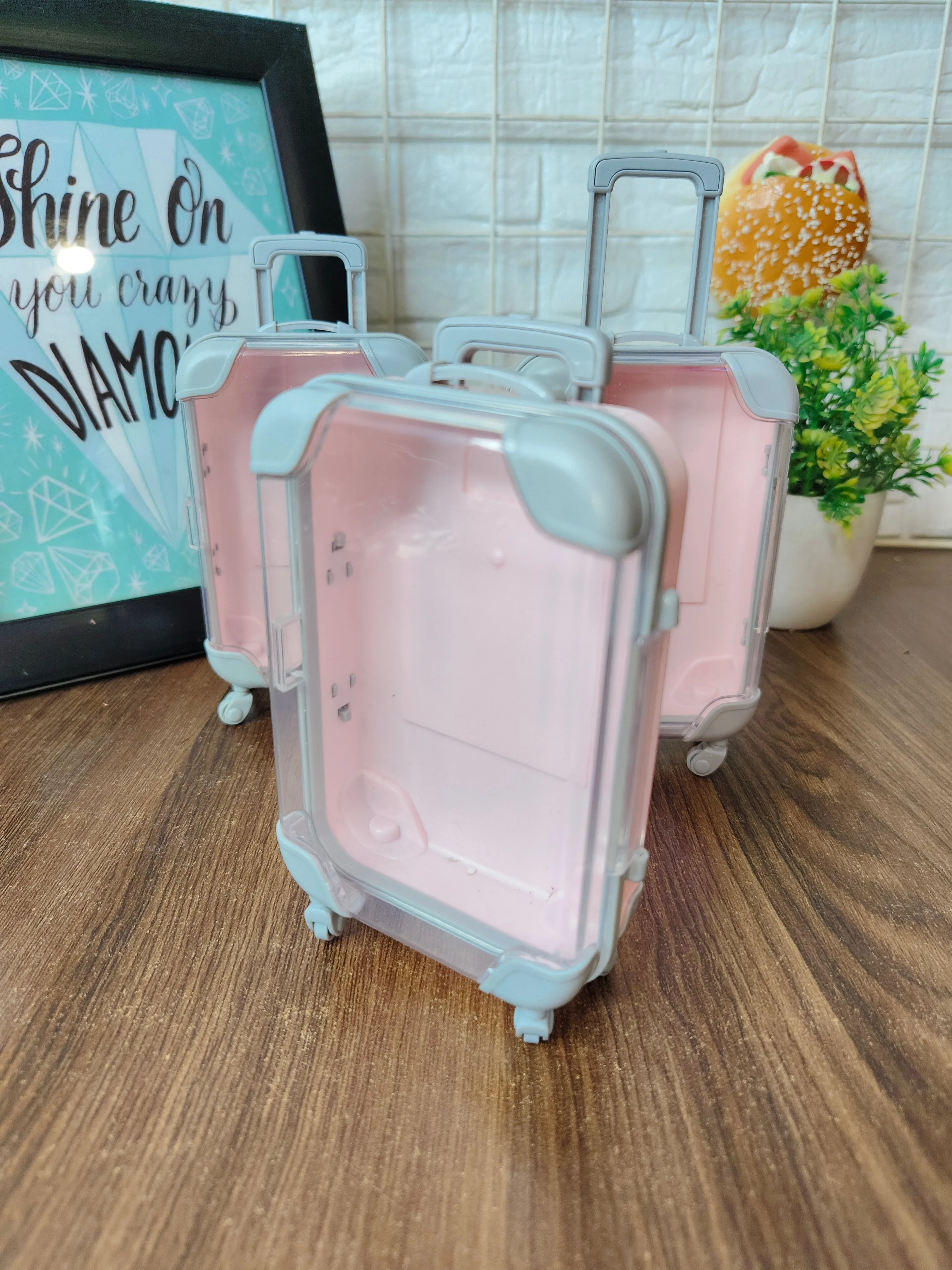 Mini suitcase storage box (accessories not included)