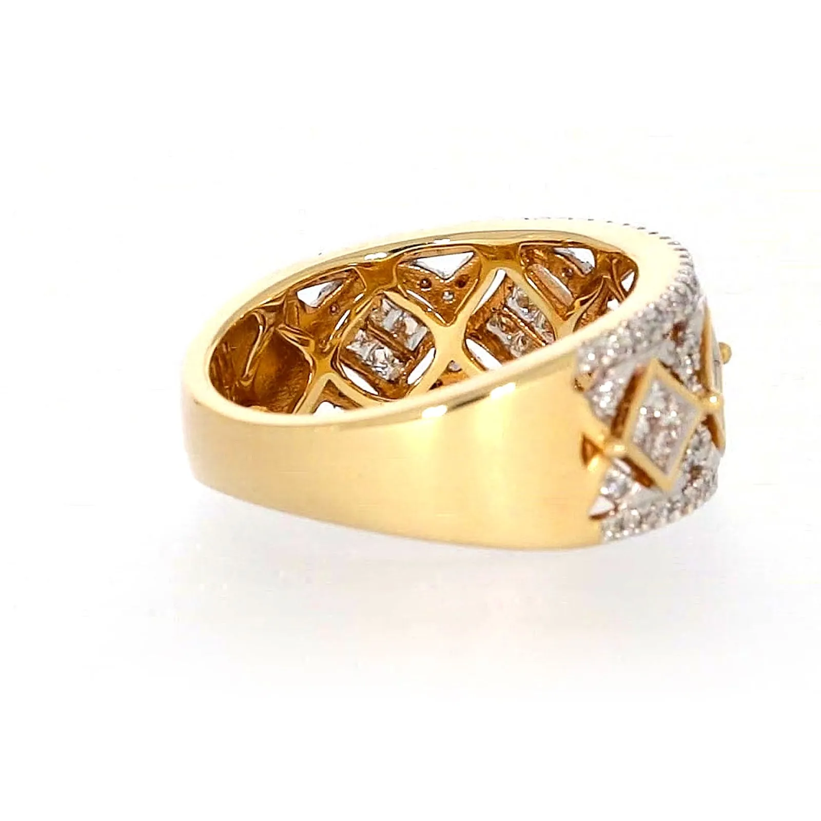 New York 14ct Yellow Gold Princess and Round Brilliant Cut 3/4 CARAT tw of Diamonds Ring