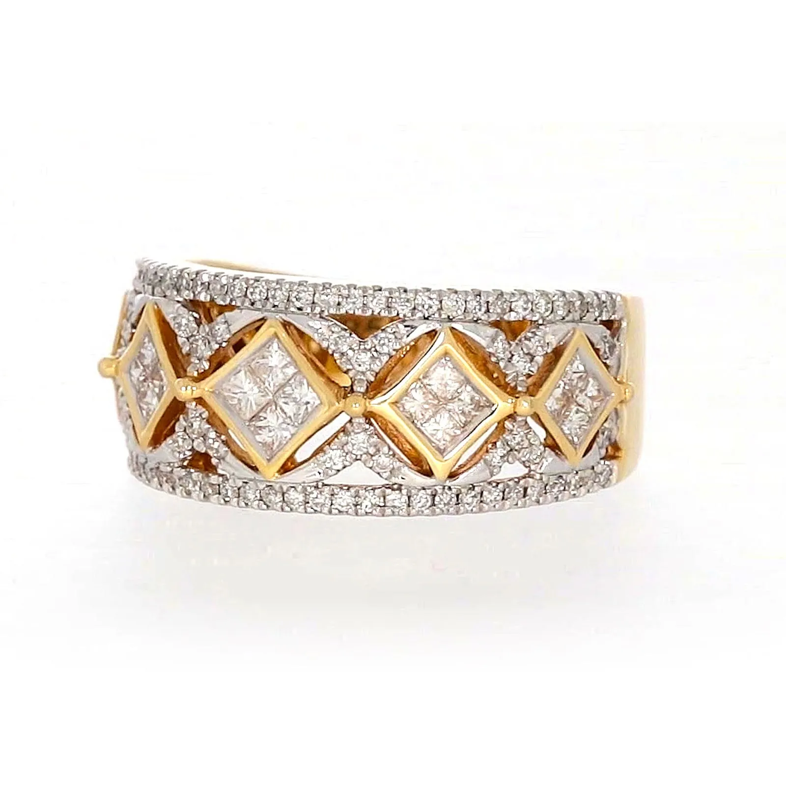 New York 14ct Yellow Gold Princess and Round Brilliant Cut 3/4 CARAT tw of Diamonds Ring
