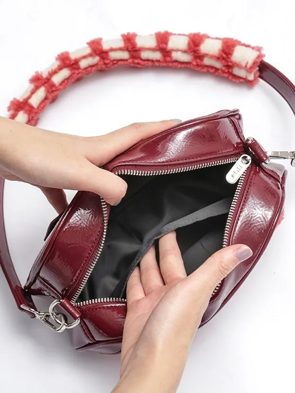 Niche Shoulder Bag