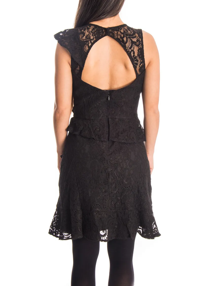 Robe chic en dentelle