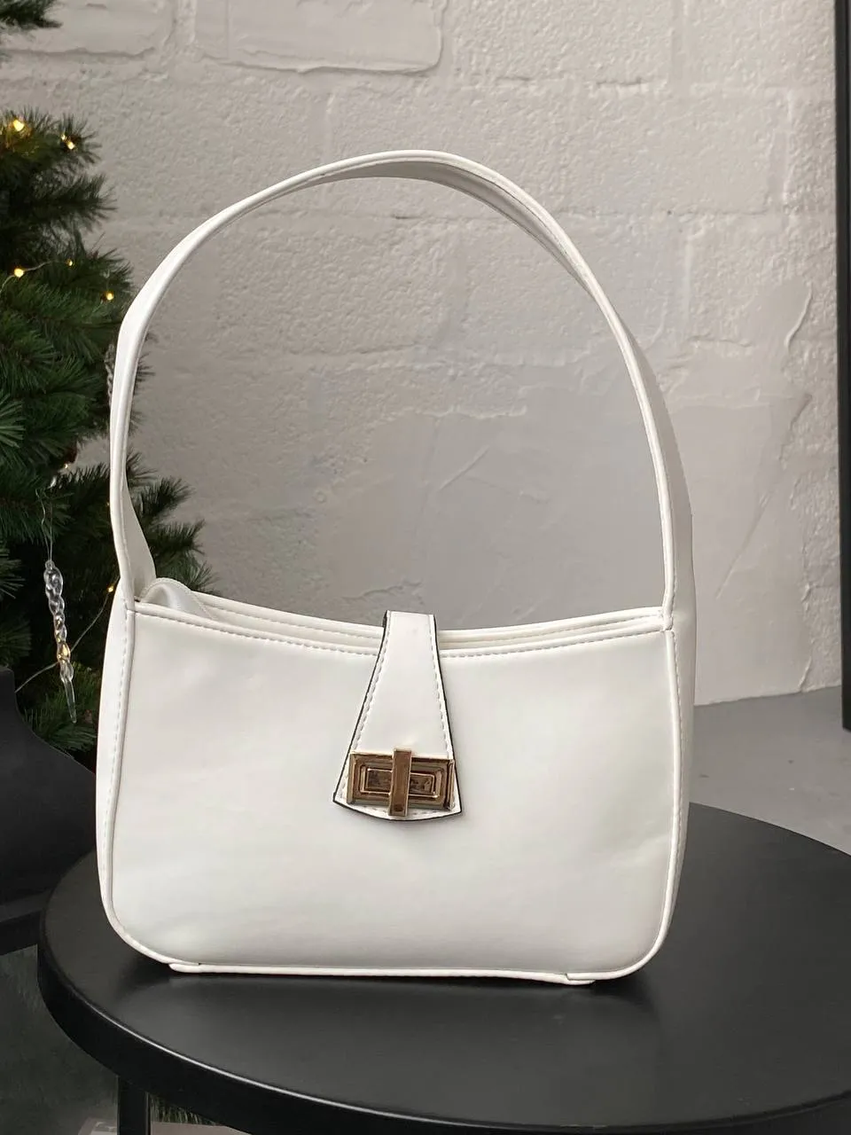 Shoulder baguette bag