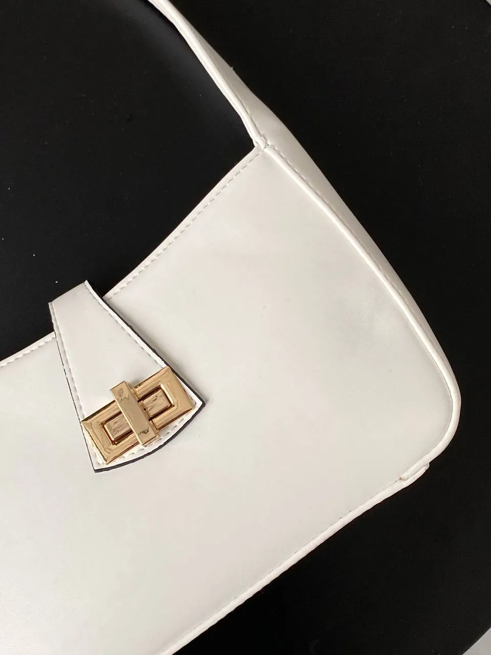Shoulder baguette bag