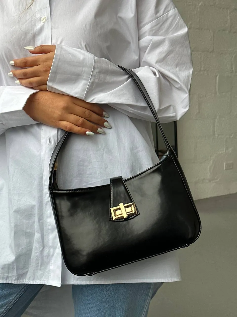 Shoulder baguette bag