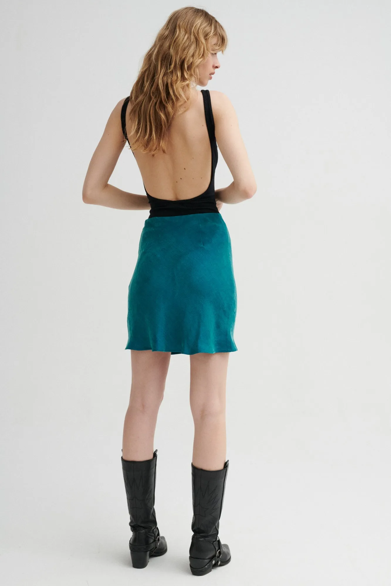 Skirt in viscose & Lyocell blend / 07 / 09 / deep lagoon